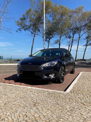 FORD FOCUS 2.0 TITANIUM PLUS 16V FLEX 4P POWERSHIFT